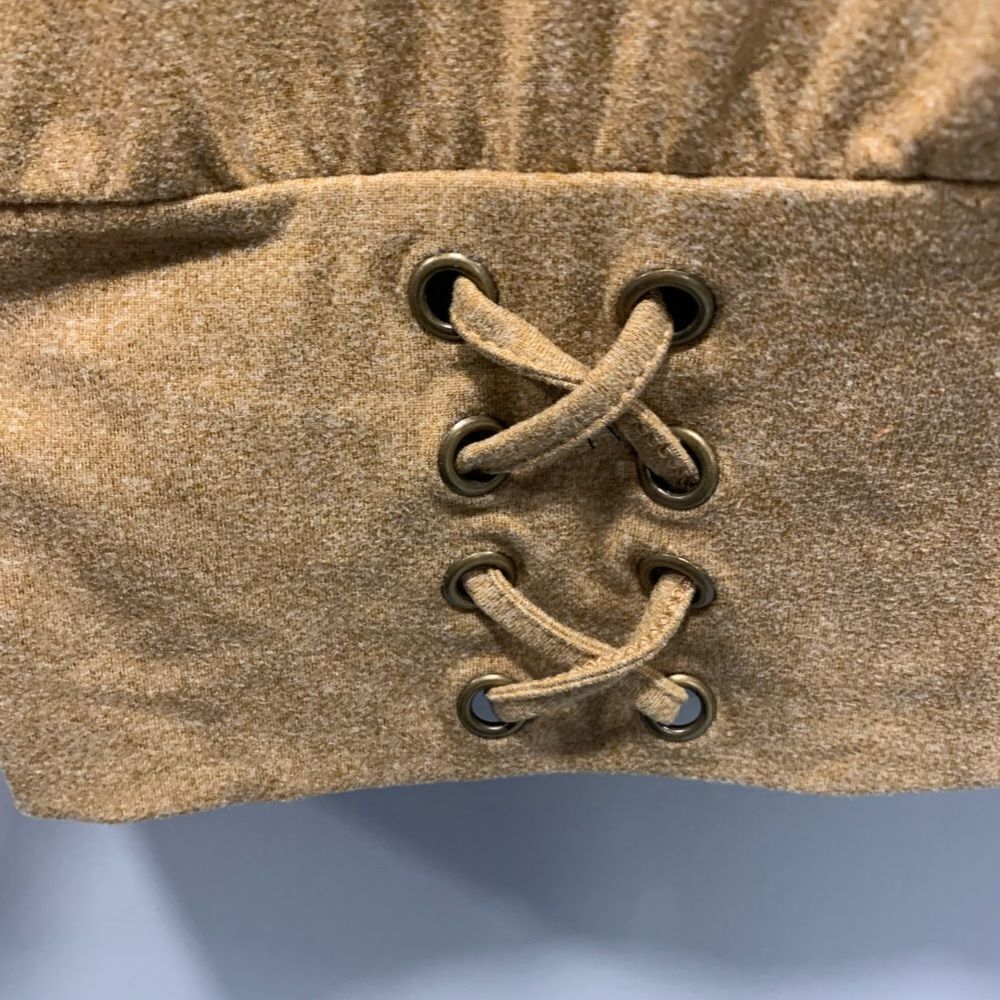 NWT Luxology tan 3/4 chinched sleeve tapered waist top - Picture 11 of 12